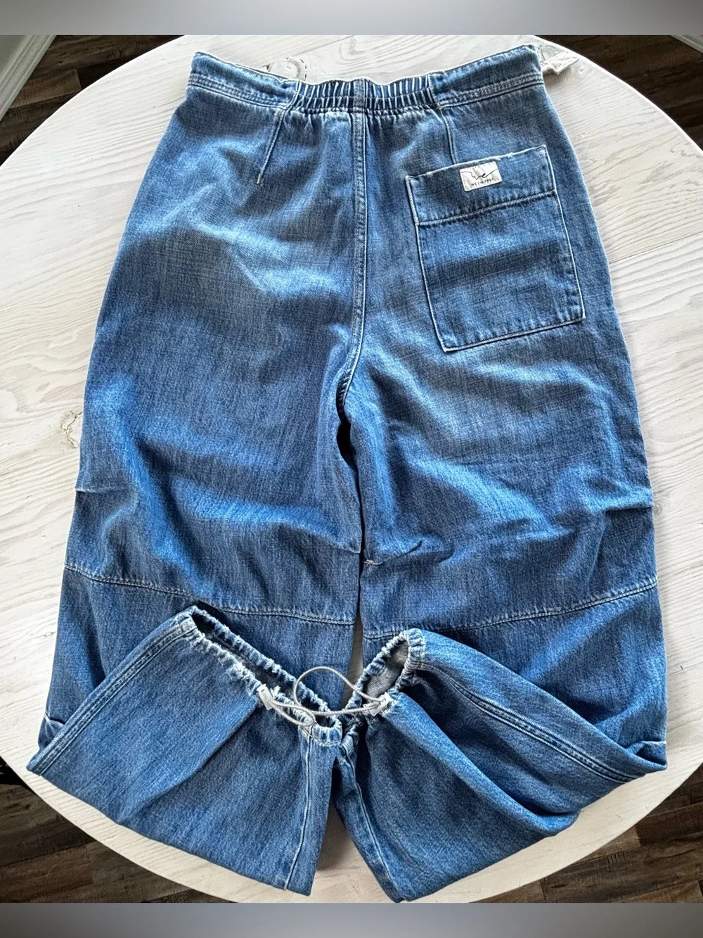 Free People We The Free Logan Cinched Cargo Jeans (no size tag) Fits Medium
